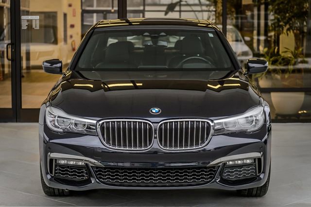 Used 2019 BMW 740i w/ Executive Package image 5