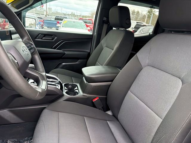 Used 2025 Chevrolet Colorado Trail Boss image 18