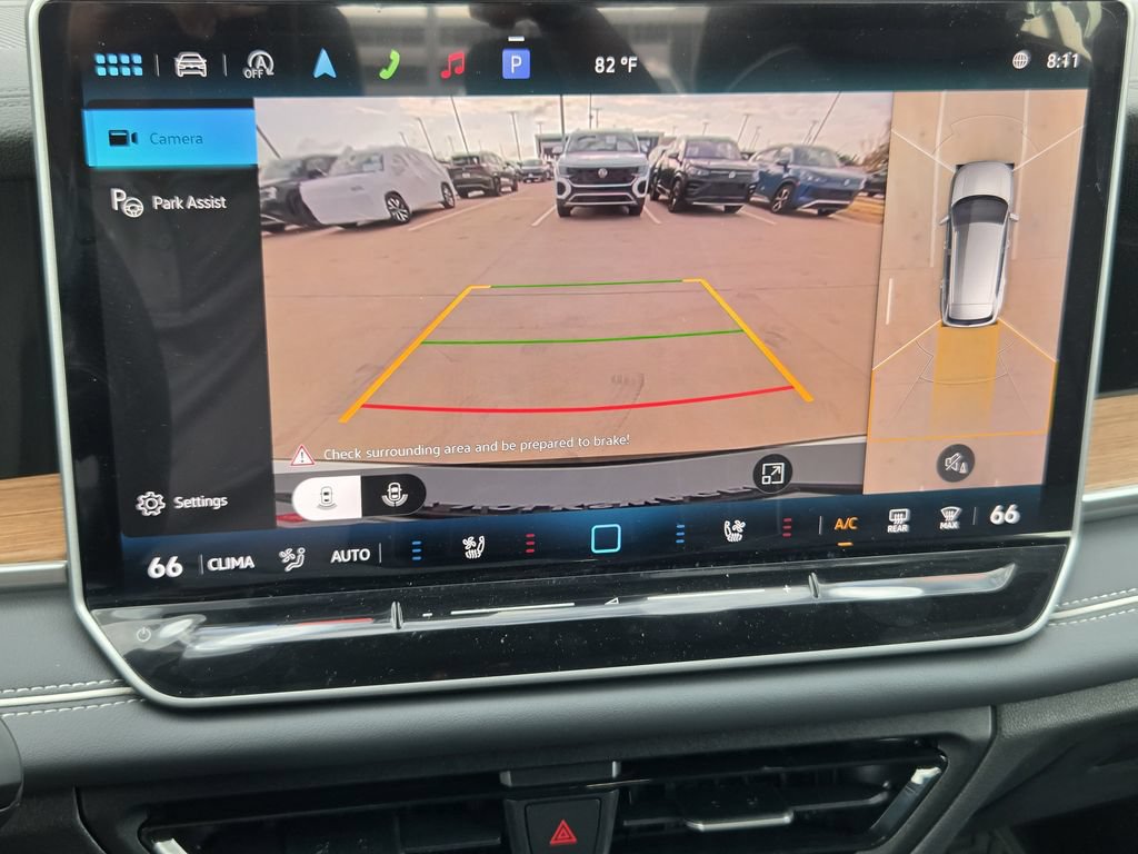 New 2026 Volkswagen Tiguan SEL R-Line AWD/4WD image 16