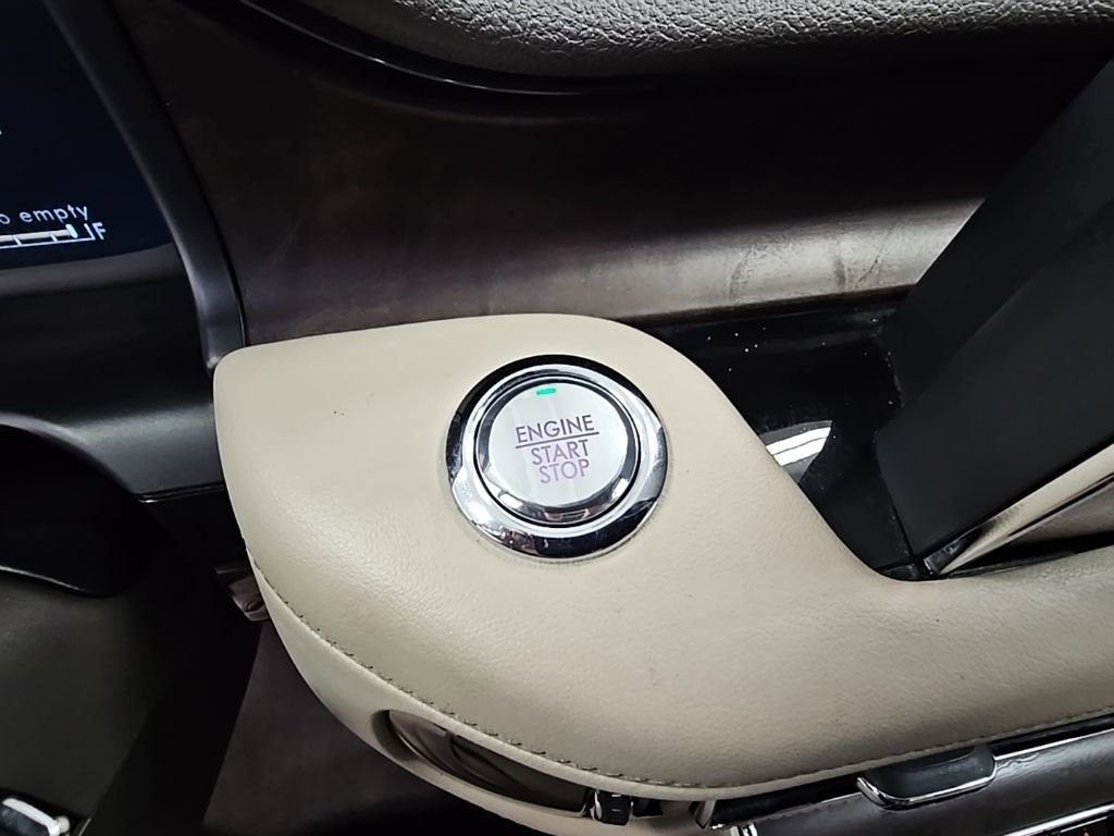 Used 2020 Lincoln Aviator Reserve w/ Equipment Group 202A image 25