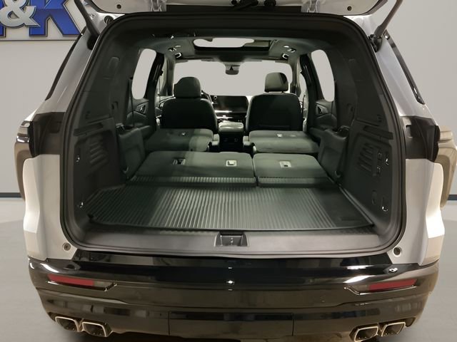 New 2026 Chevrolet Traverse High Country image 10