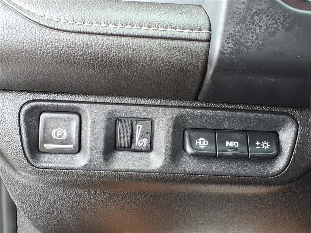Used 2021 GMC Acadia SLT w/ Elevation Edition image 14