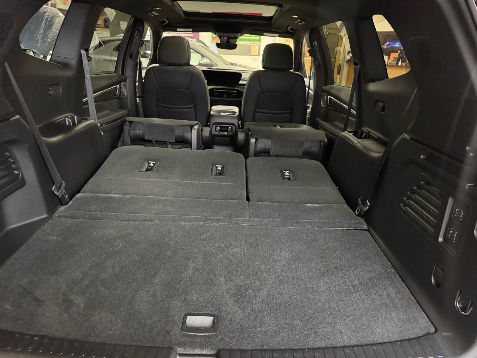 Used 2026 Buick Enclave Avenir w/ Super Cruise Package image 11