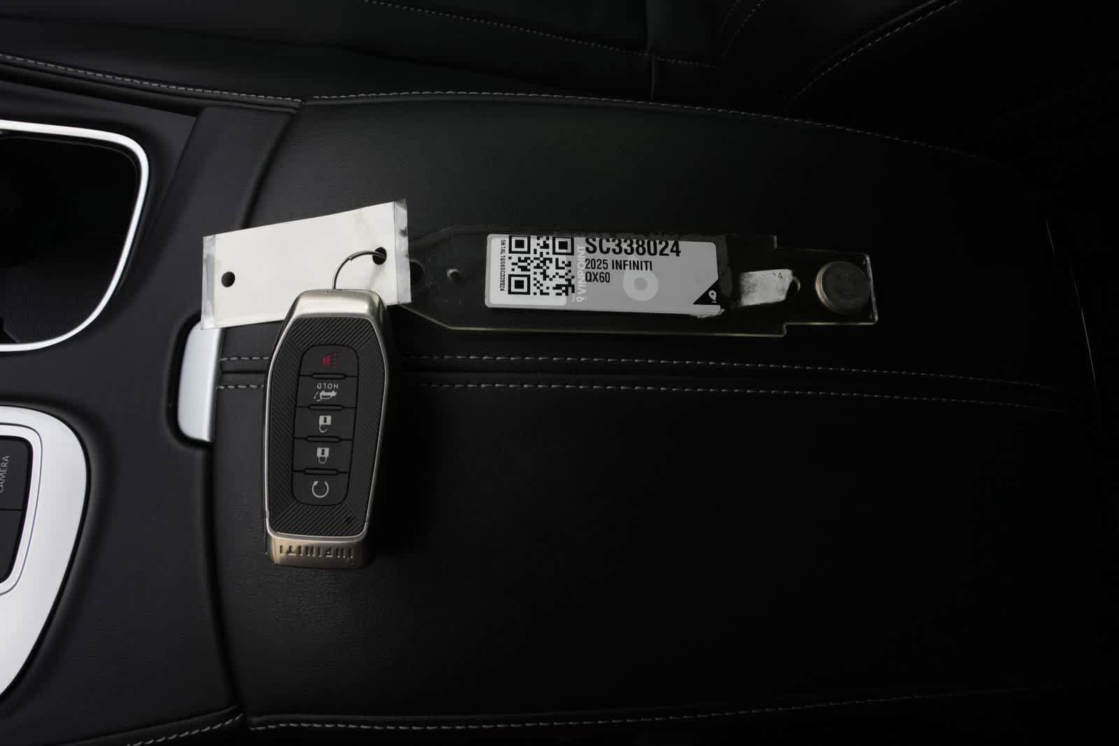 Certified 2025 INFINITI QX60 Sensory image 27