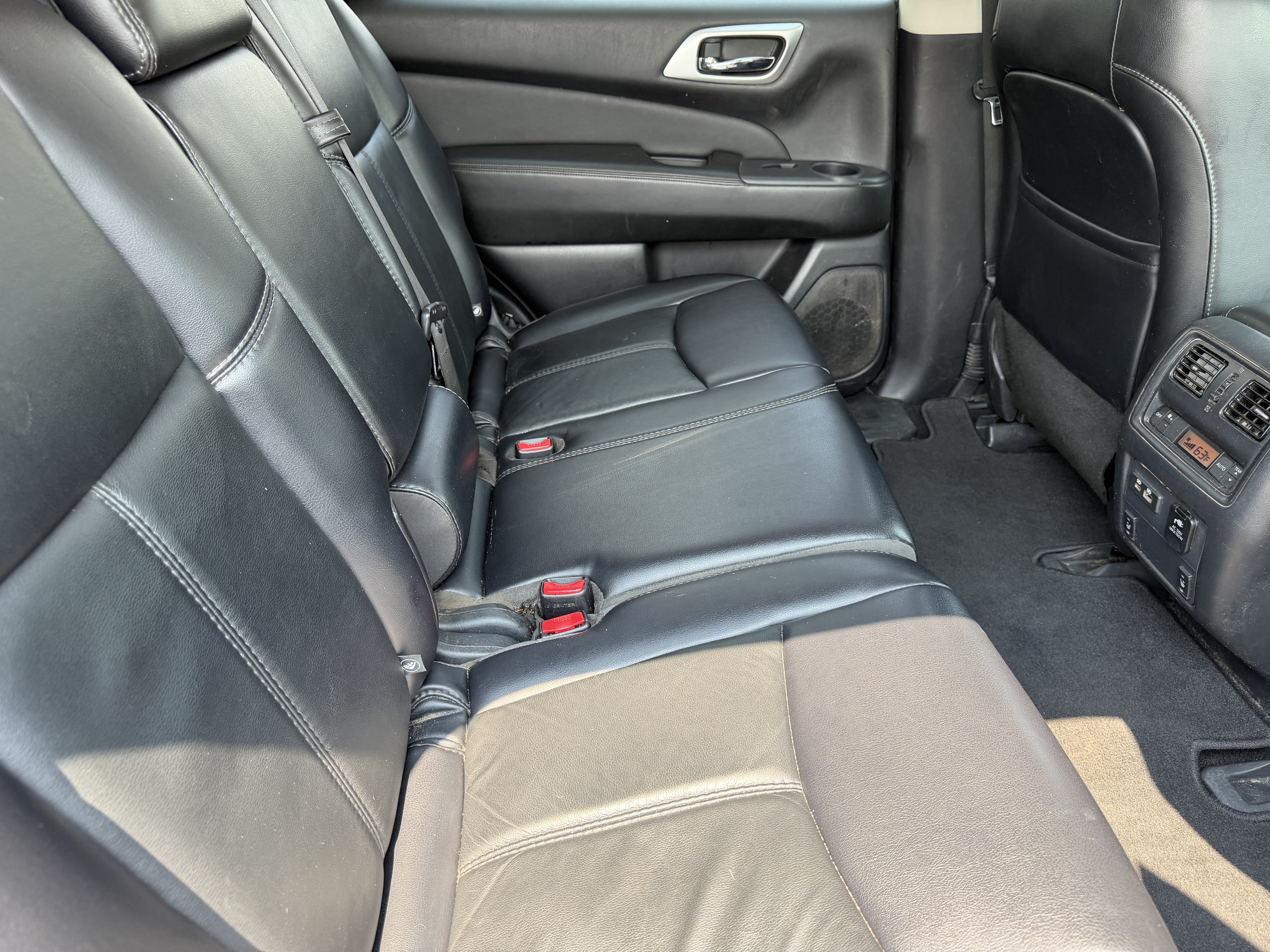 Used 2019 Nissan Pathfinder SL w/ Cargo Package AWD/4WD image 14