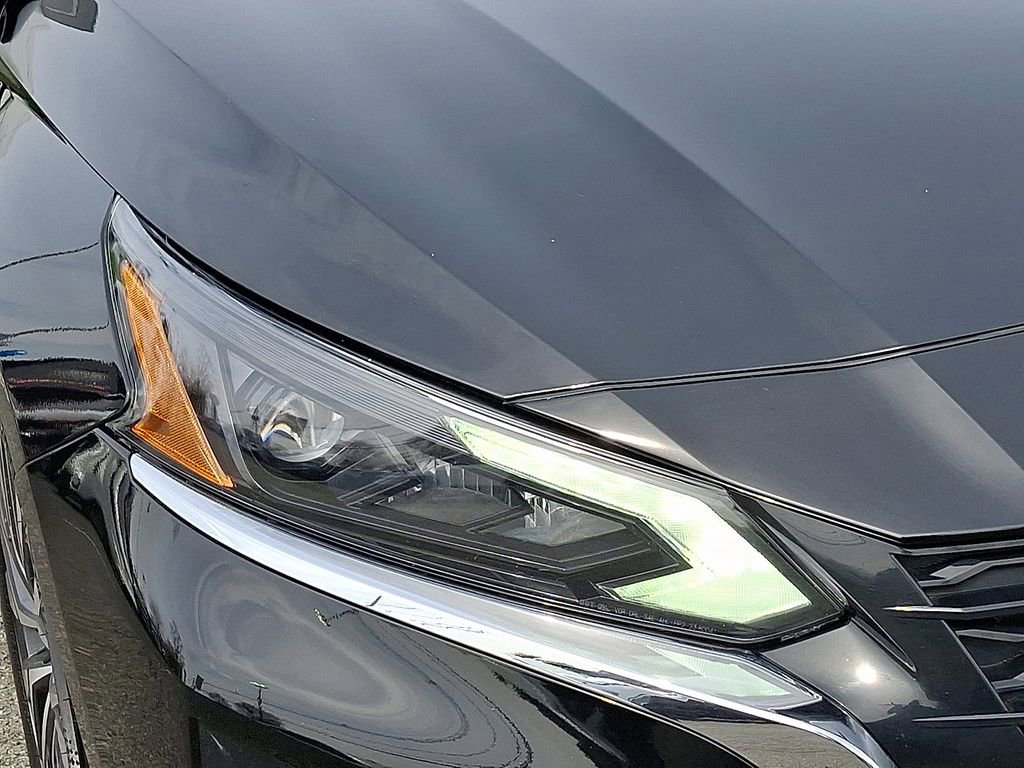 Used 2025 Nissan Altima 2.5 SV image 10
