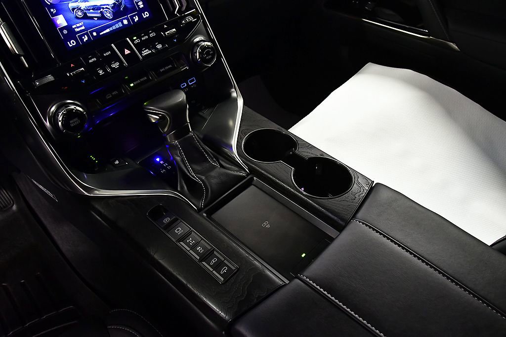 Used 2024 Lexus LX 600 4WD w/ Appearance Package image 23