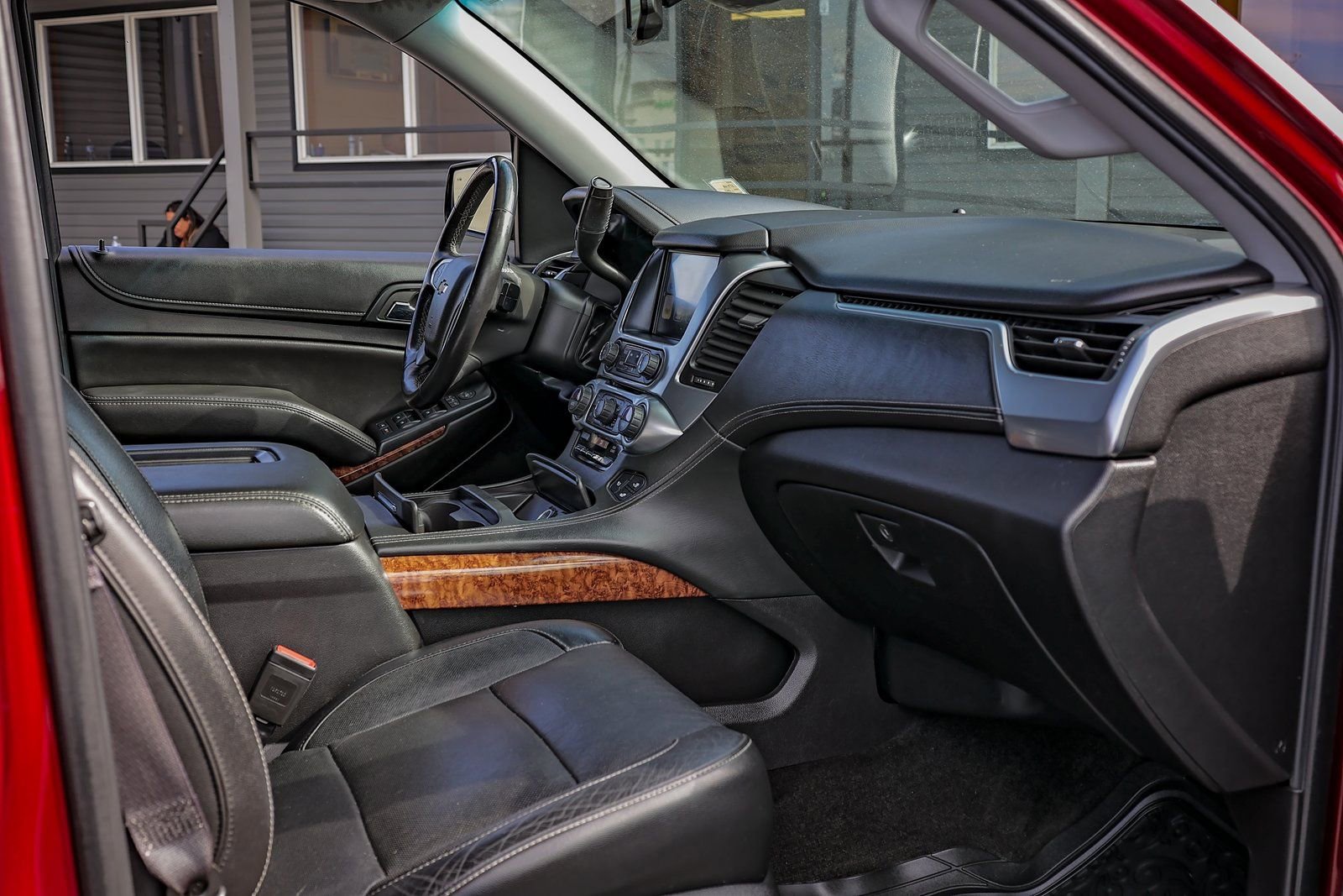 Used 2017 Chevrolet Tahoe Premier AWD/4WD image 24