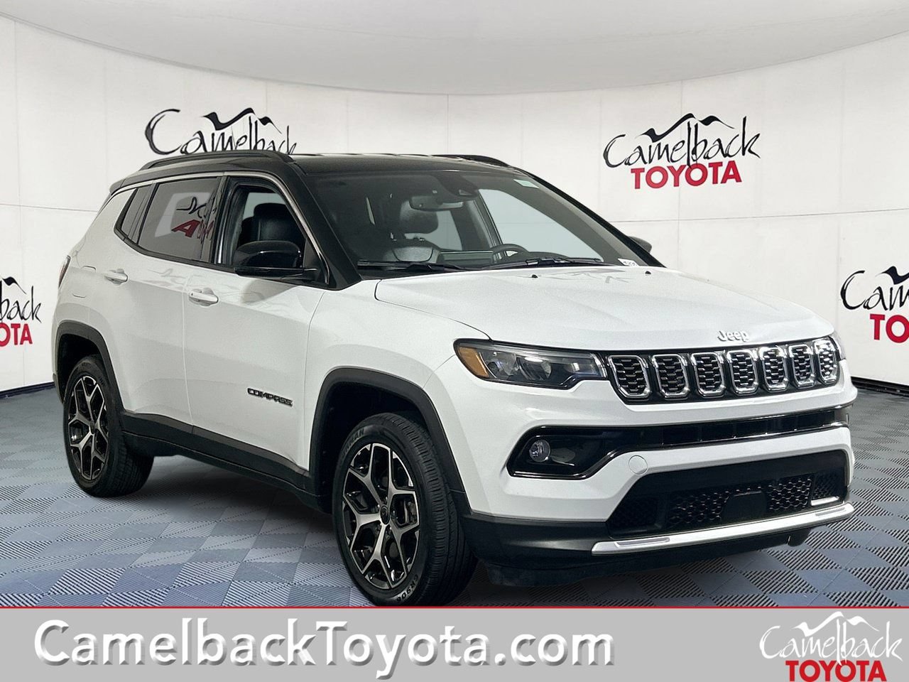 Used 2025 Jeep Compass Limited AWD/4WD image 1