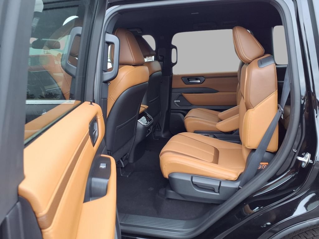 New 2026 Nissan Armada SL w/ Captain's Chari Seat Package AWD/4WD image 23