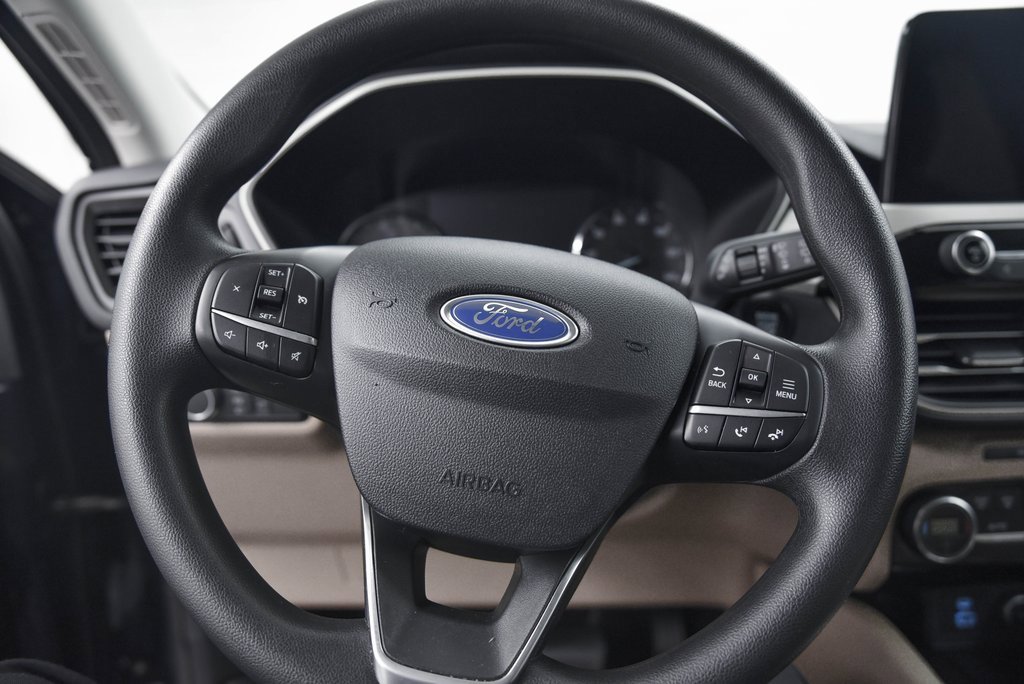 Used 2021 Ford Escape SE image 17