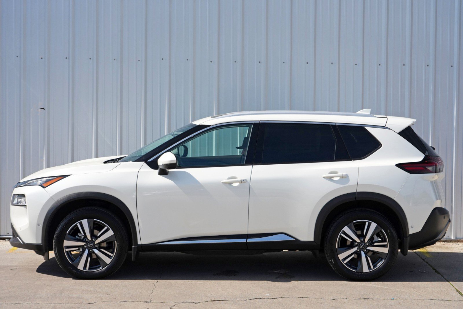 Used 2023 Nissan Rogue SL w/ SL Premium Package AWD/4WD image 46