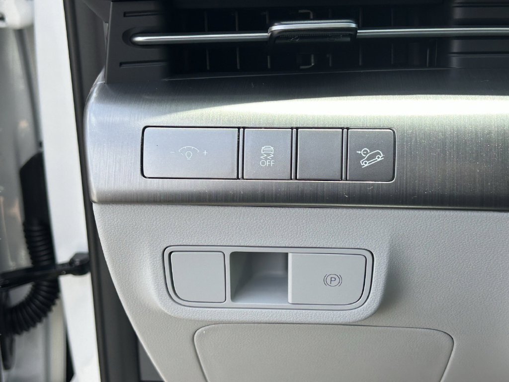 New 2026 Hyundai Kona SEL Sport FWD image 28