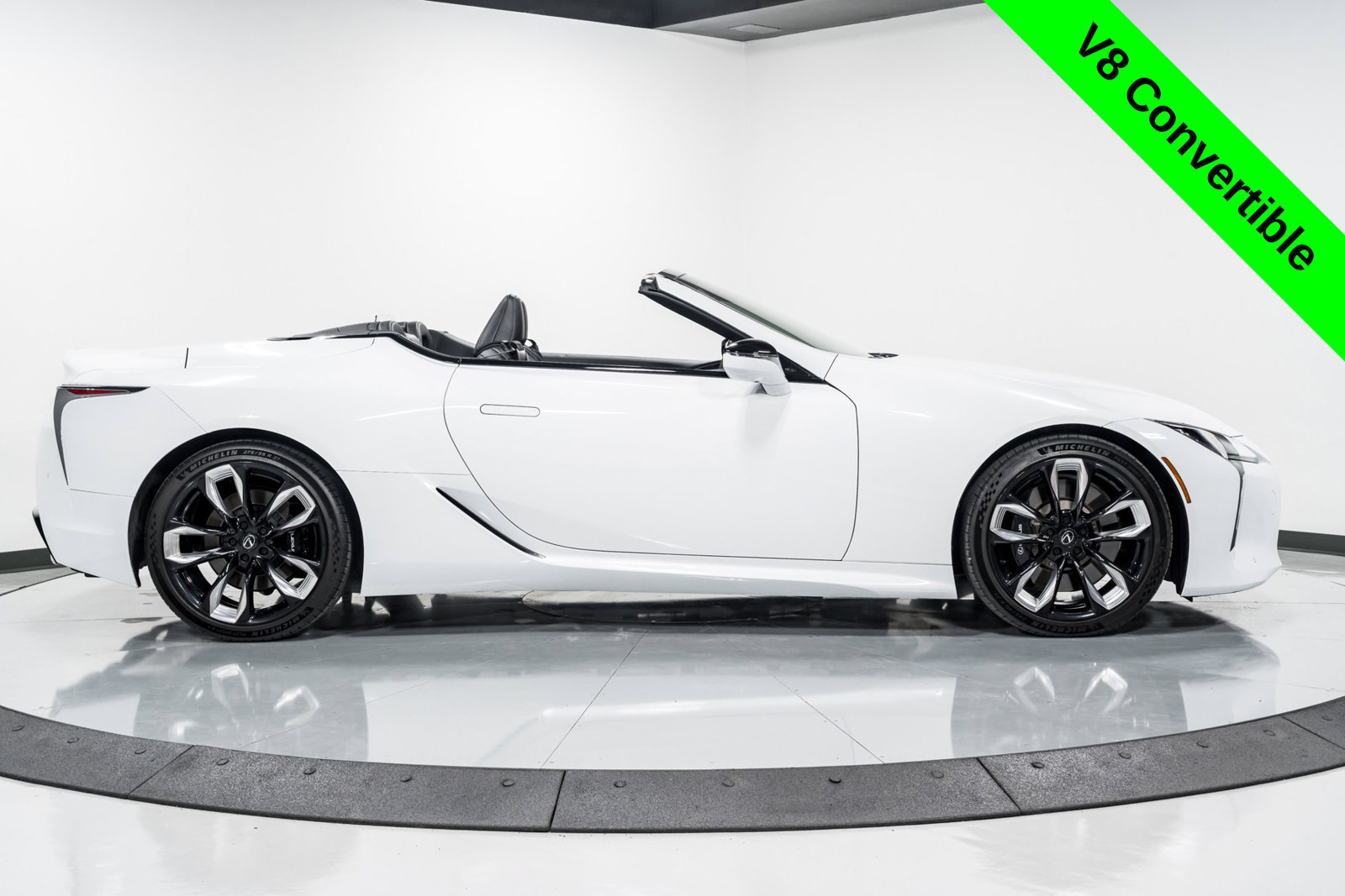 Used 2024 Lexus LC 500 Convertible w/ Touring Package RWD image 2