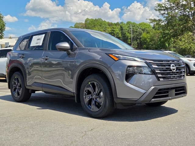 New 2026 Nissan Rogue SV FWD image 5