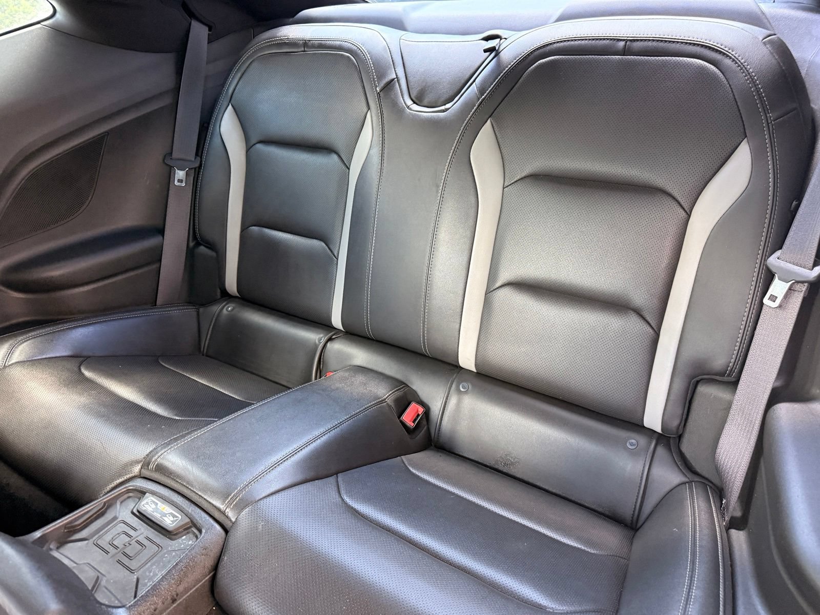 Used 2017 Chevrolet Camaro LT RWD image 38