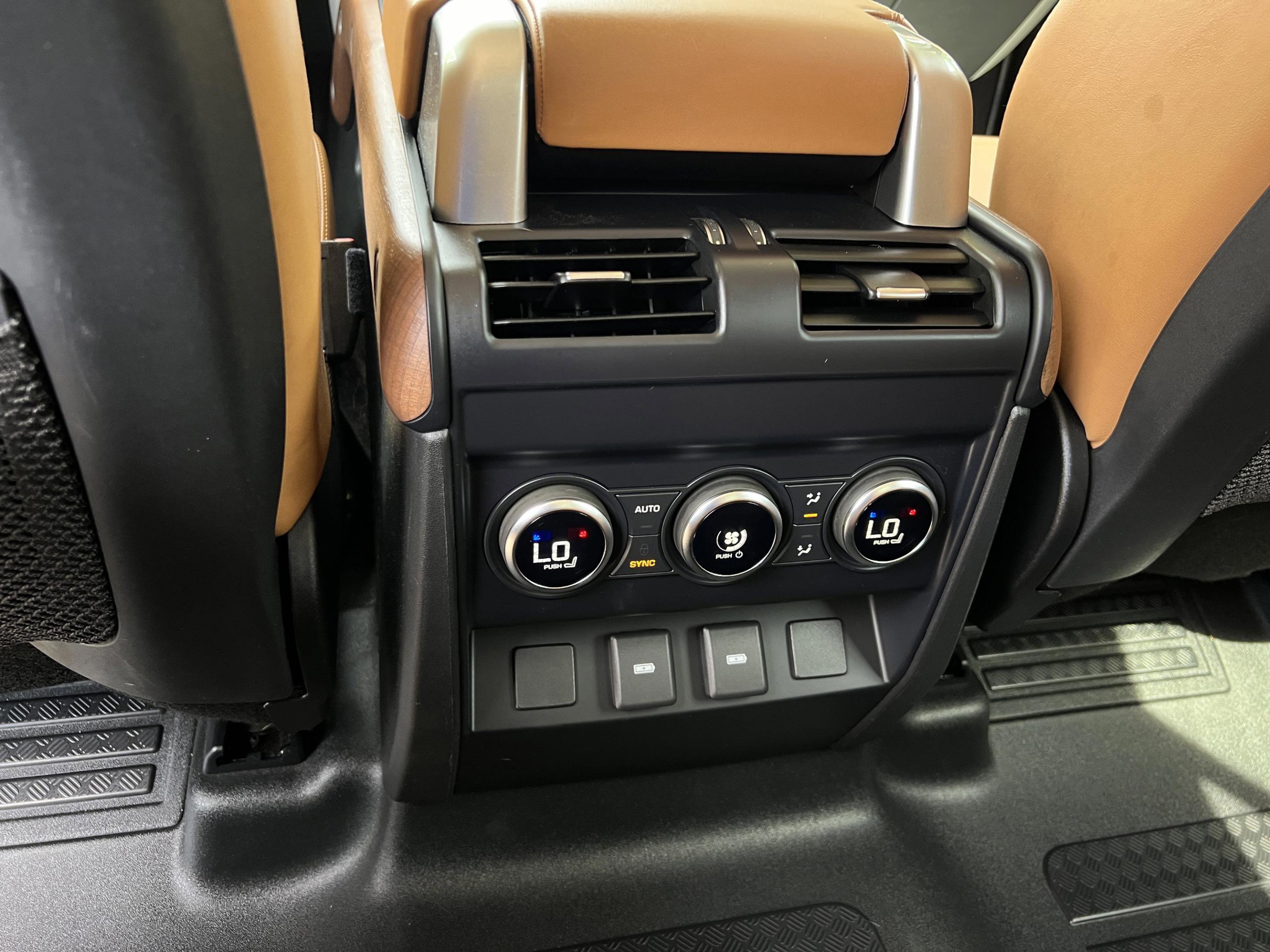 Used 2023 Land Rover Defender 130 First Edition AWD/4WD image 27