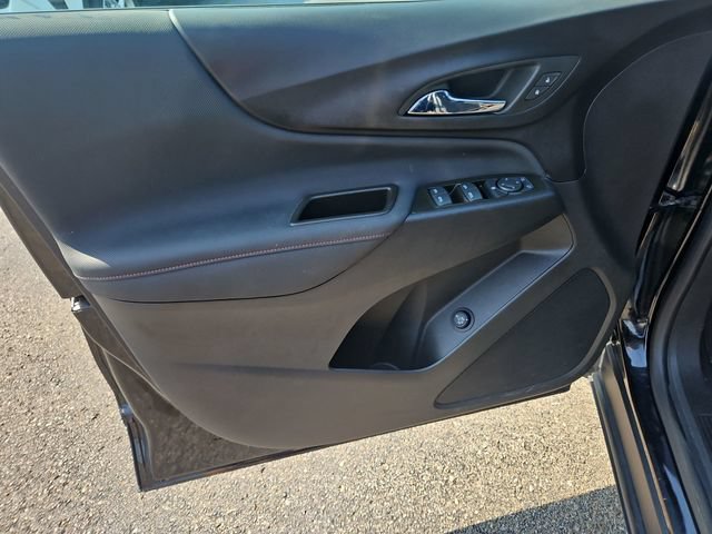 Used 2023 Chevrolet Equinox RS FWD image 10