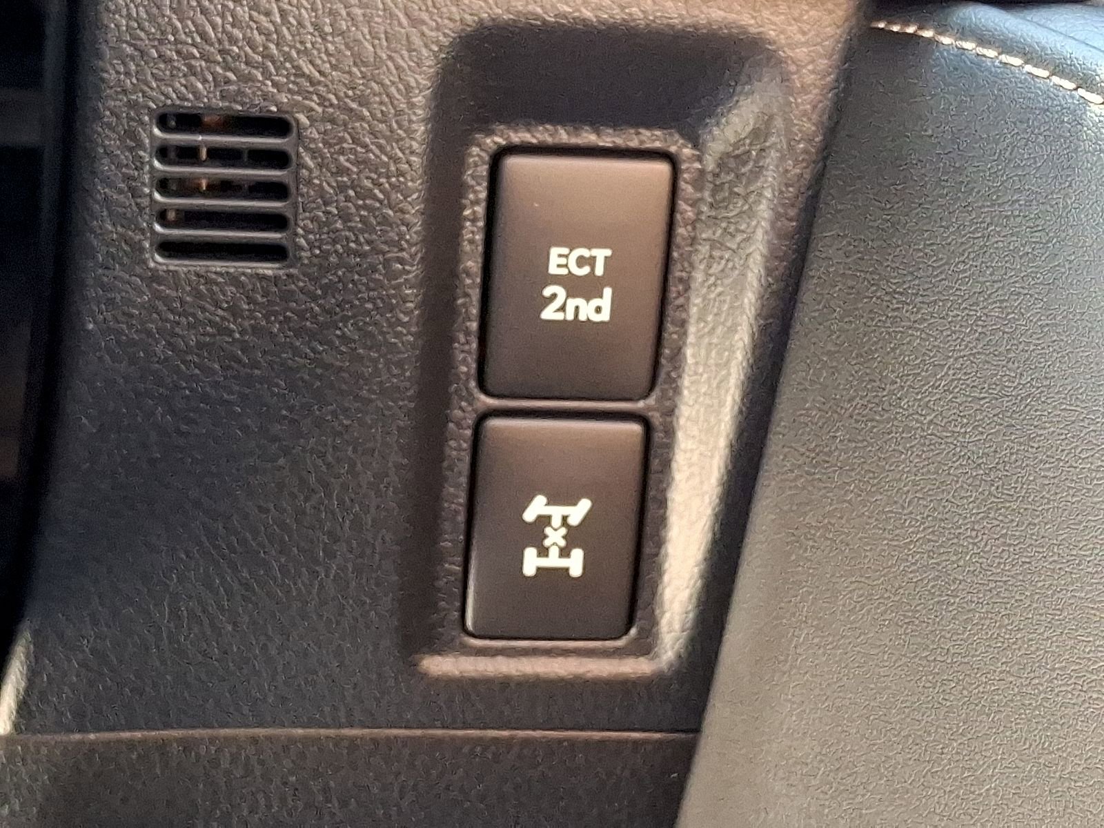 Used 2022 Lexus GX 460 Luxury w/ Sport Design Package image 27