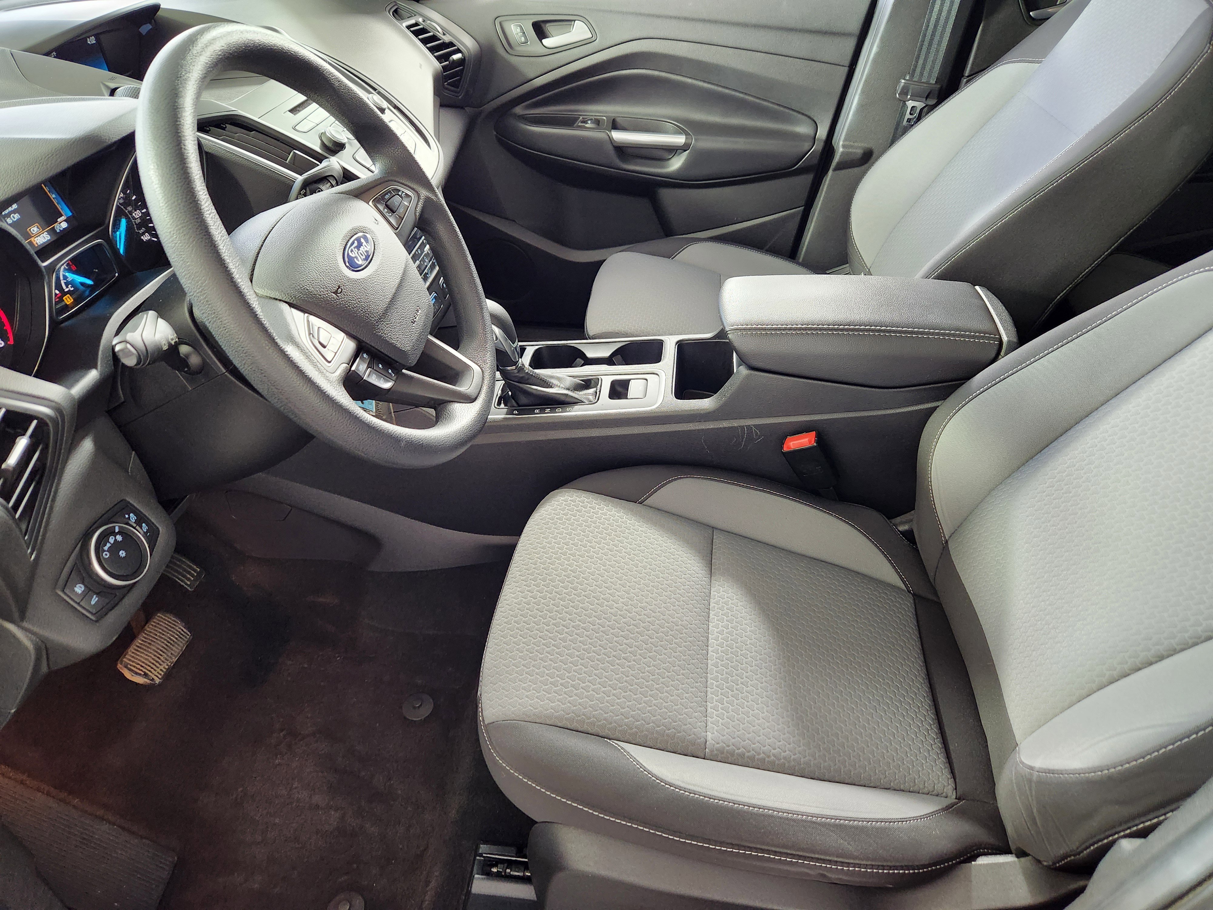 Certified 2018 Ford Escape SE w/ Ford Safe & Smart Package image 11