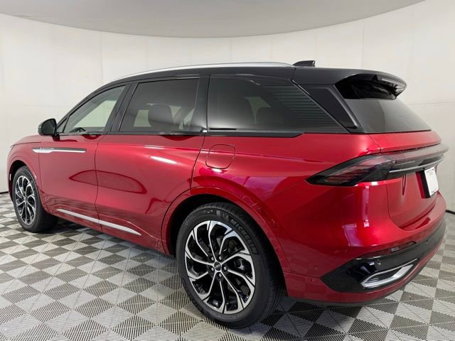 Used 2024 Lincoln Nautilus Reserve w/ Equipment Group 203A image 4