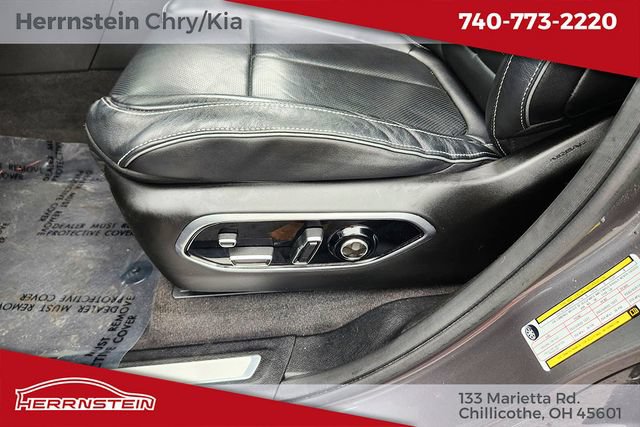 Used 2021 Jeep Grand Cherokee L Overland w/ Luxury Tech Group IV AWD/4WD image 18