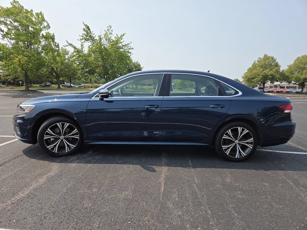 Used 2021 Volkswagen Passat 2.0T SE FWD image 15