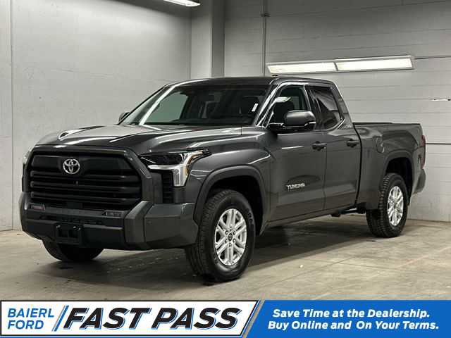 Used 2022 Toyota Tundra SR5 w/ SR5 Convenience Package