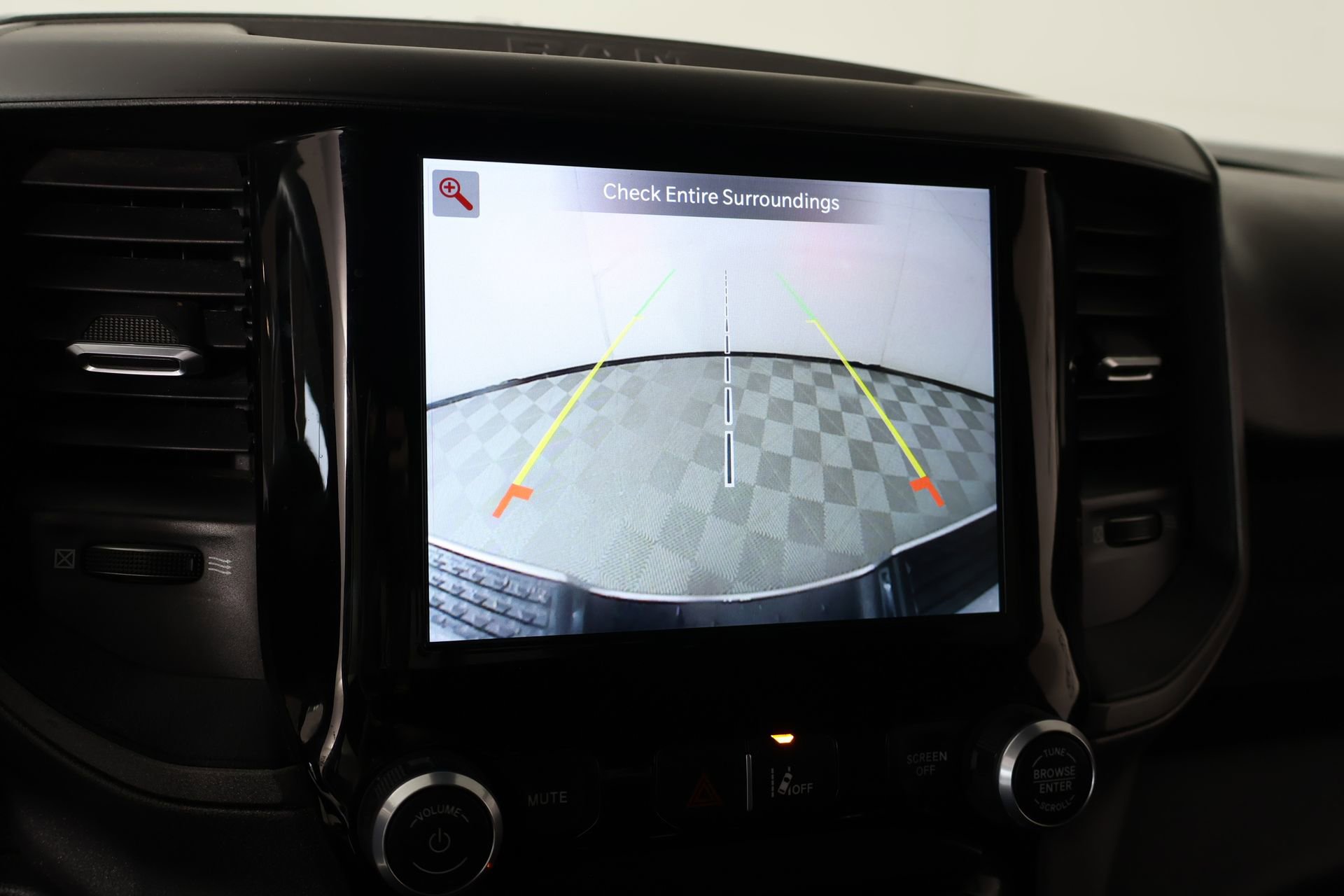 Used 2023 RAM 2500 Tradesman w/ Safety Group AWD/4WD image 6