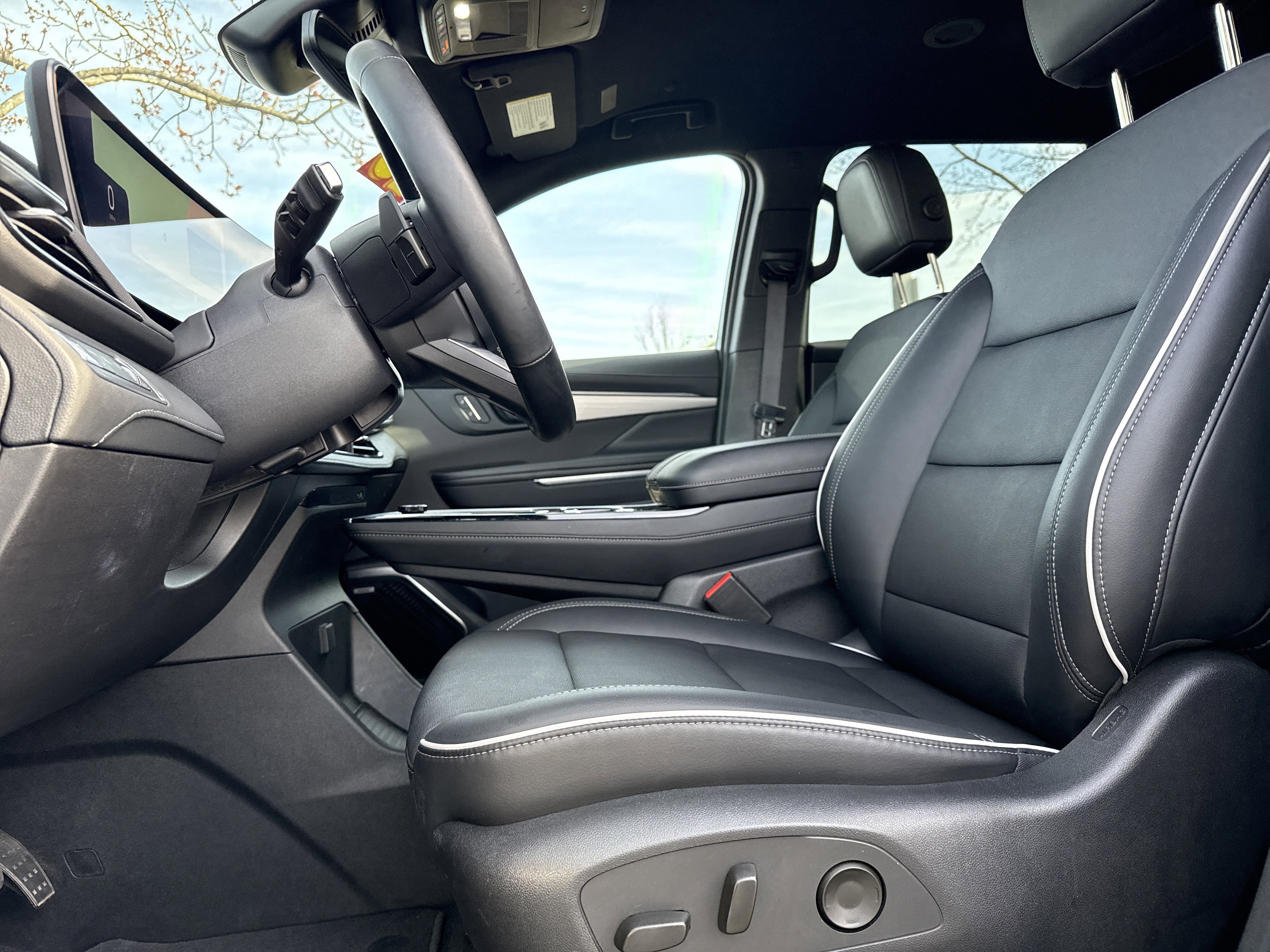 Certified 2025 Buick Enclave Preferred image 16