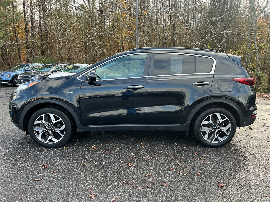 Used 2022 Kia Sportage EX image 2