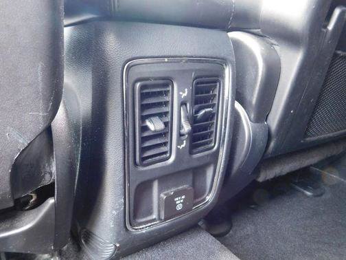 Used 2020 Jeep Grand Cherokee Altitude AWD/4WD image 15