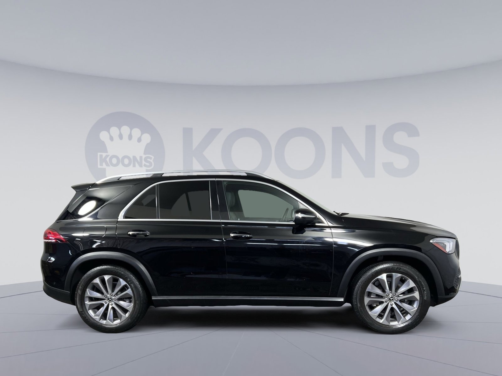 Used 2021 Mercedes-Benz GLE 350 4MATIC w/ Premium Package image 8