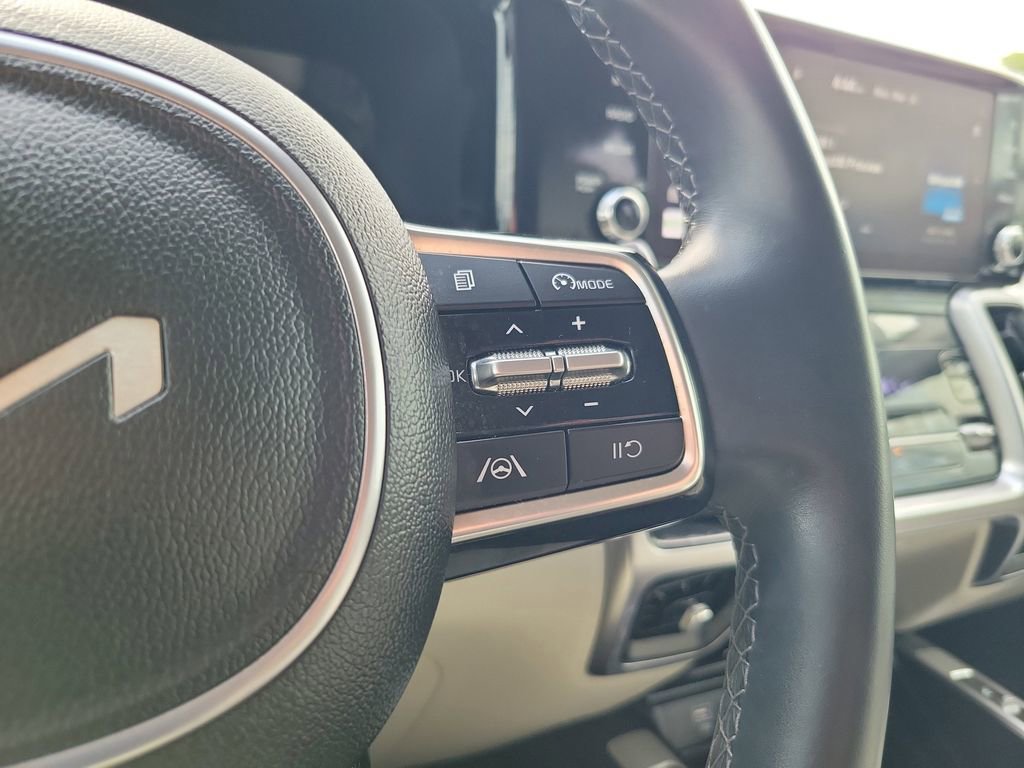 Used 2023 Kia Sorento S image 27