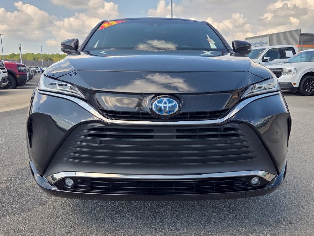 Used 2023 Toyota Venza Nightshade AWD/4WD image 2