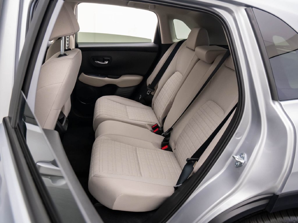 New 2027 Honda HR-V LX image 18