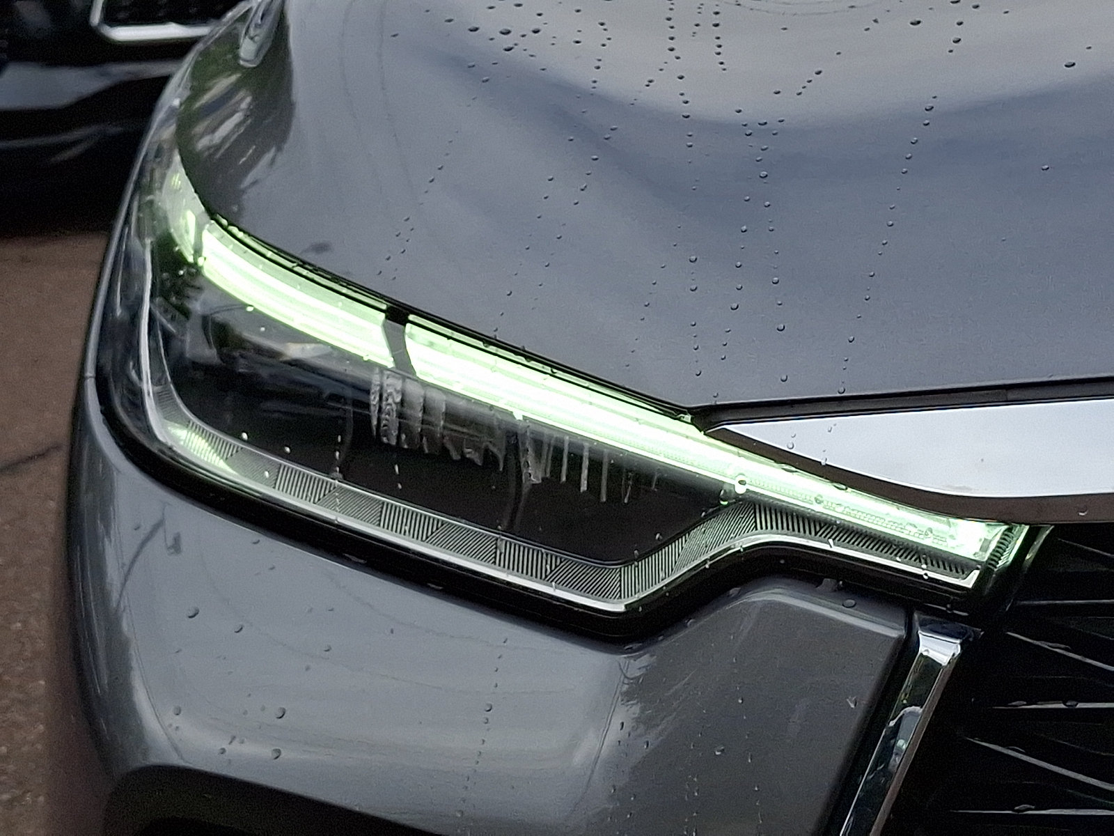Certified 2023 INFINITI QX60 Luxe w/ Performance Audio Package AWD/4WD image 9