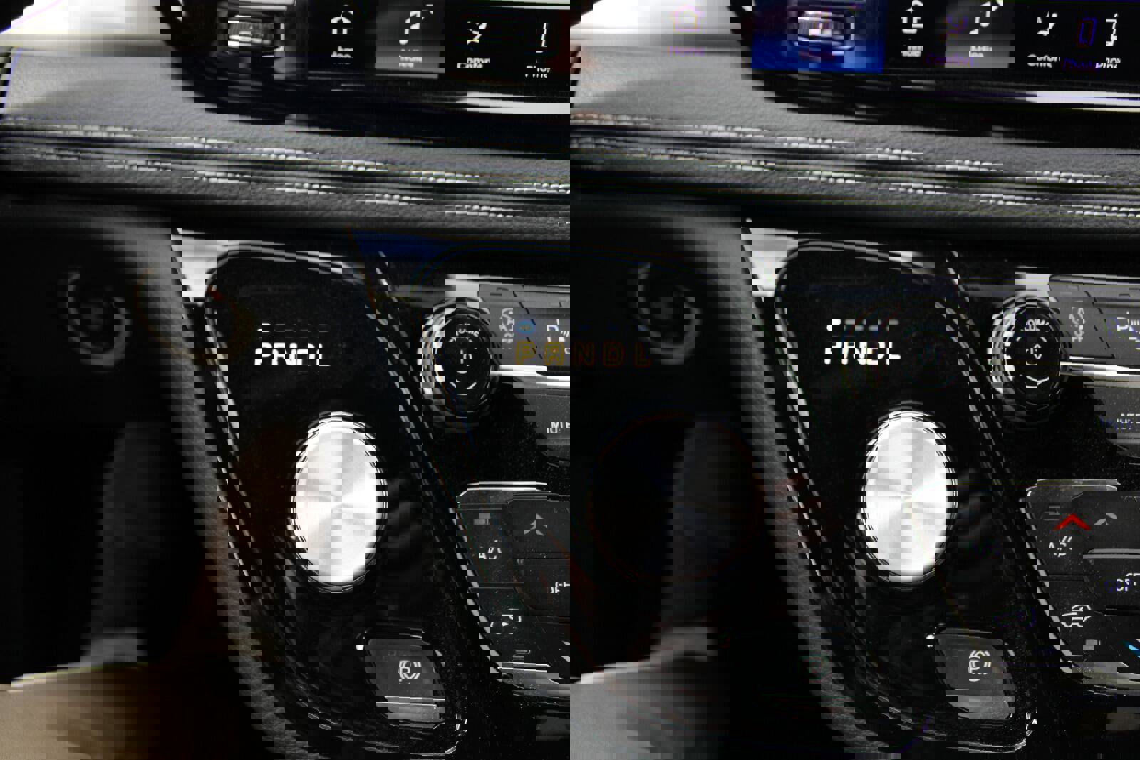 New 2026 Chrysler Pacifica Select image 21