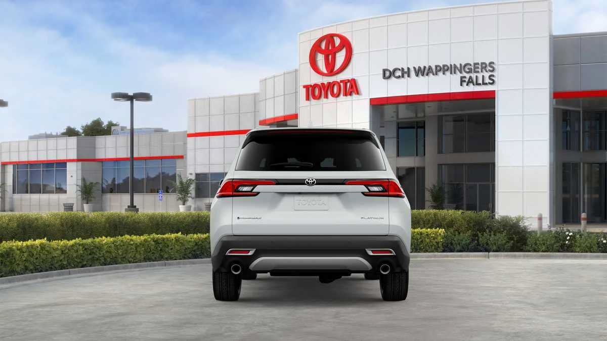 New 2026 Toyota Grand Highlander AWD Hybrid image 10