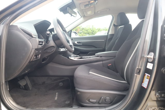 Used 2023 Hyundai Sonata SEL w/ Cargo Package FWD image 16