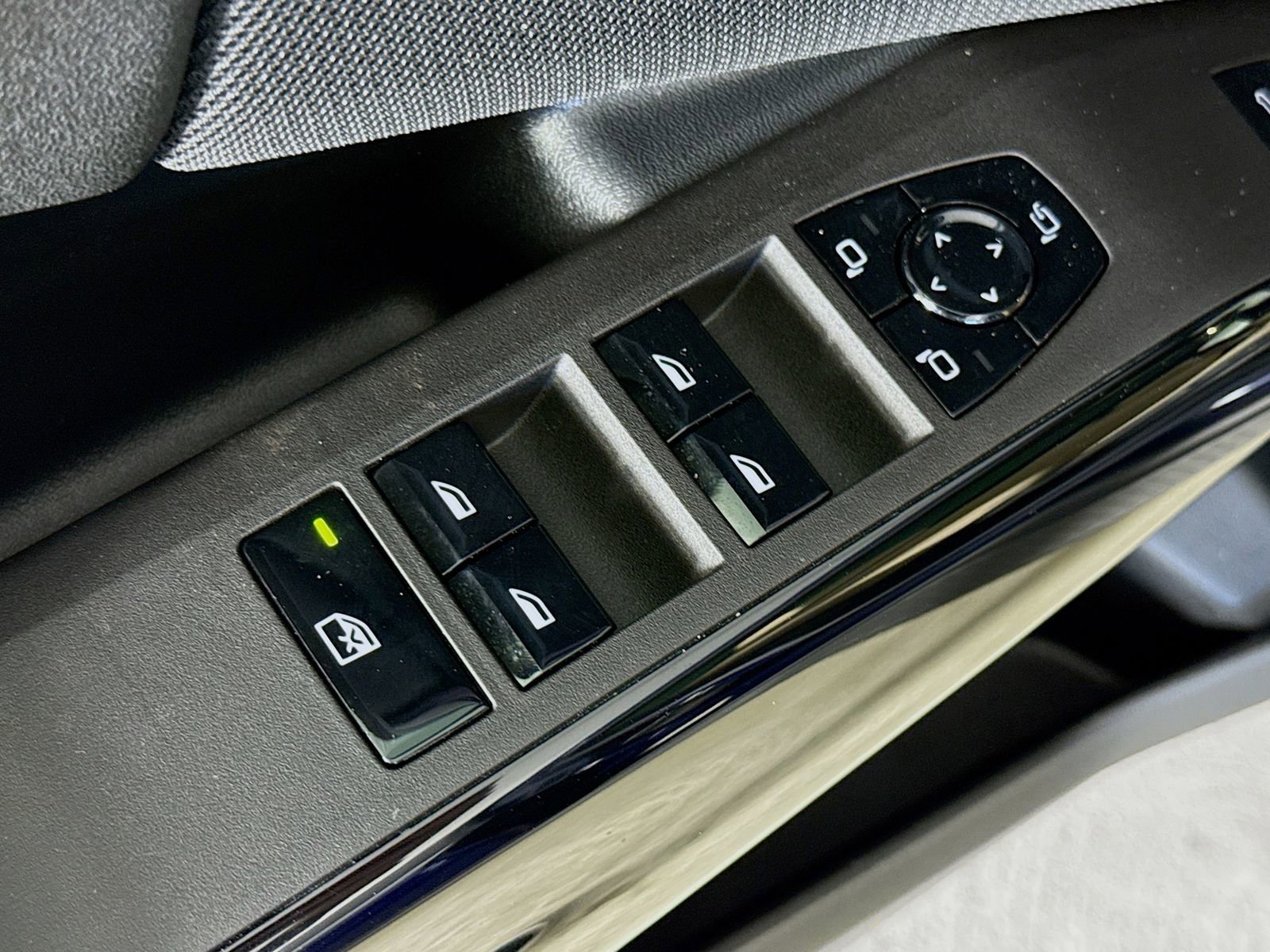 Used 2026 BMW X3 xDrive30 w/ Premium Package image 17