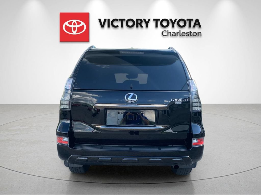 Used 2023 Lexus GX 460 w/ Black Line Special Edition AWD/4WD image 4