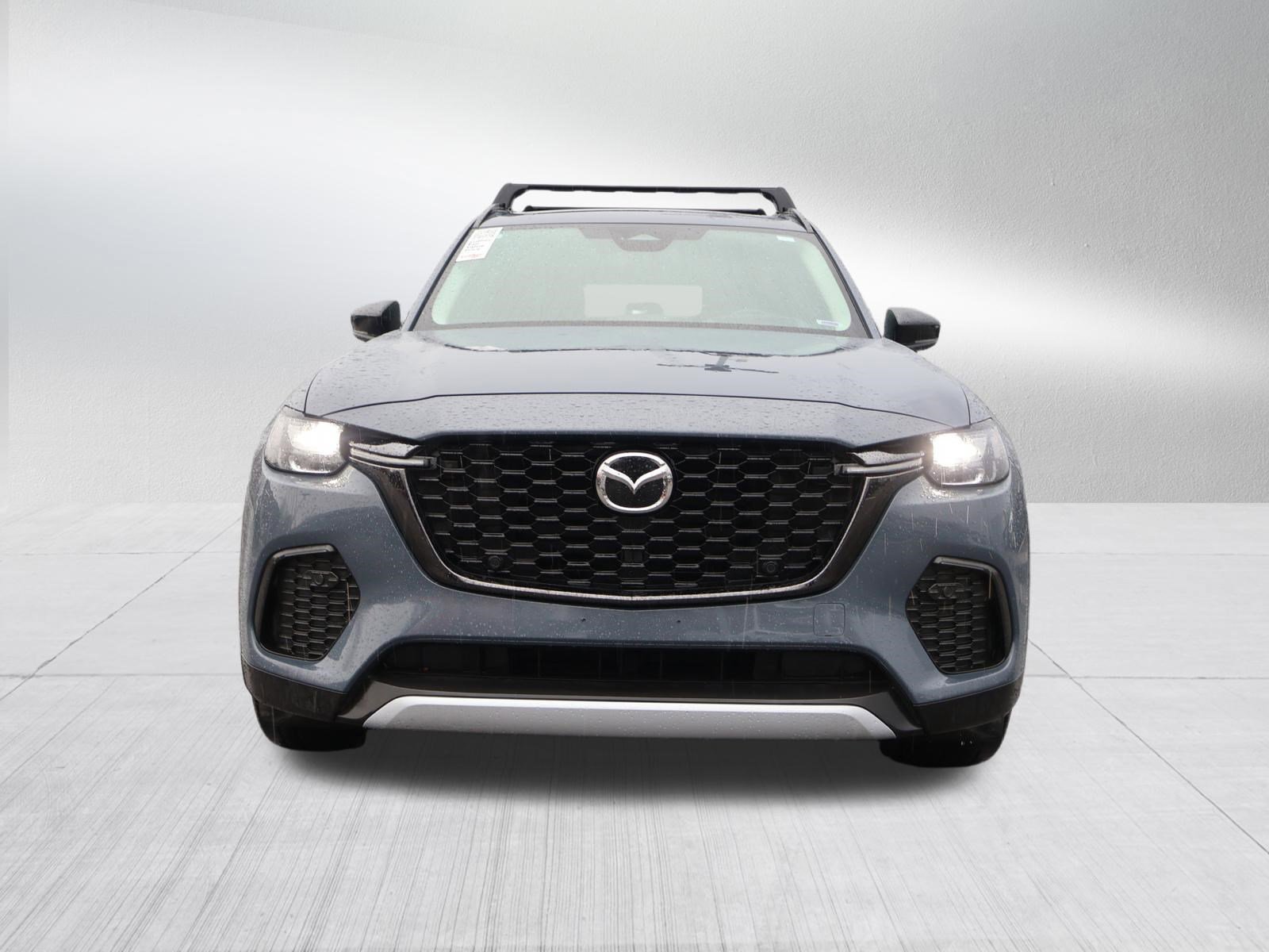 Certified 2025 MAZDA CX-70 Plug-In Hybrid w/ Premium Pkg AWD/4WD image 2