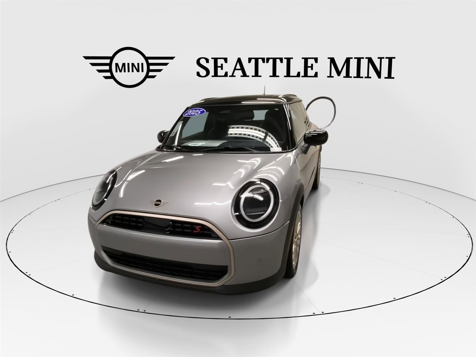 Certified 2025 MINI Cooper S image 4