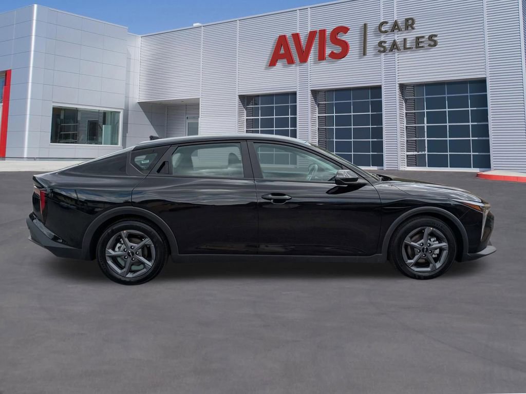 Used 2025 Kia K4 FWD image 3