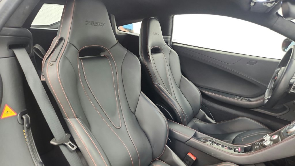 Used 2012 McLaren MP4-12C Coupe RWD image 28