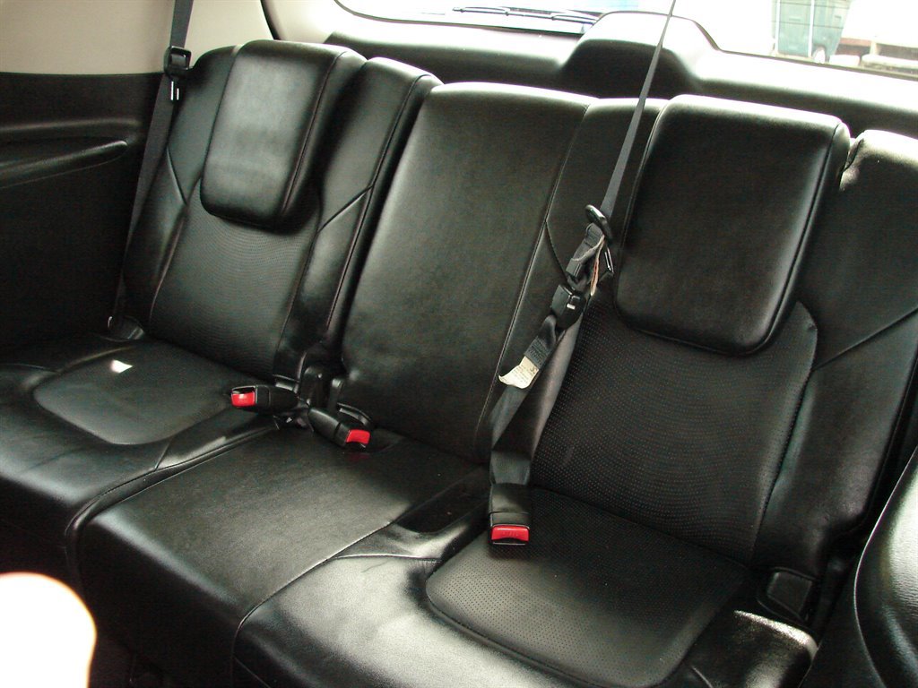 Used 2017 Nissan Armada Platinum image 11