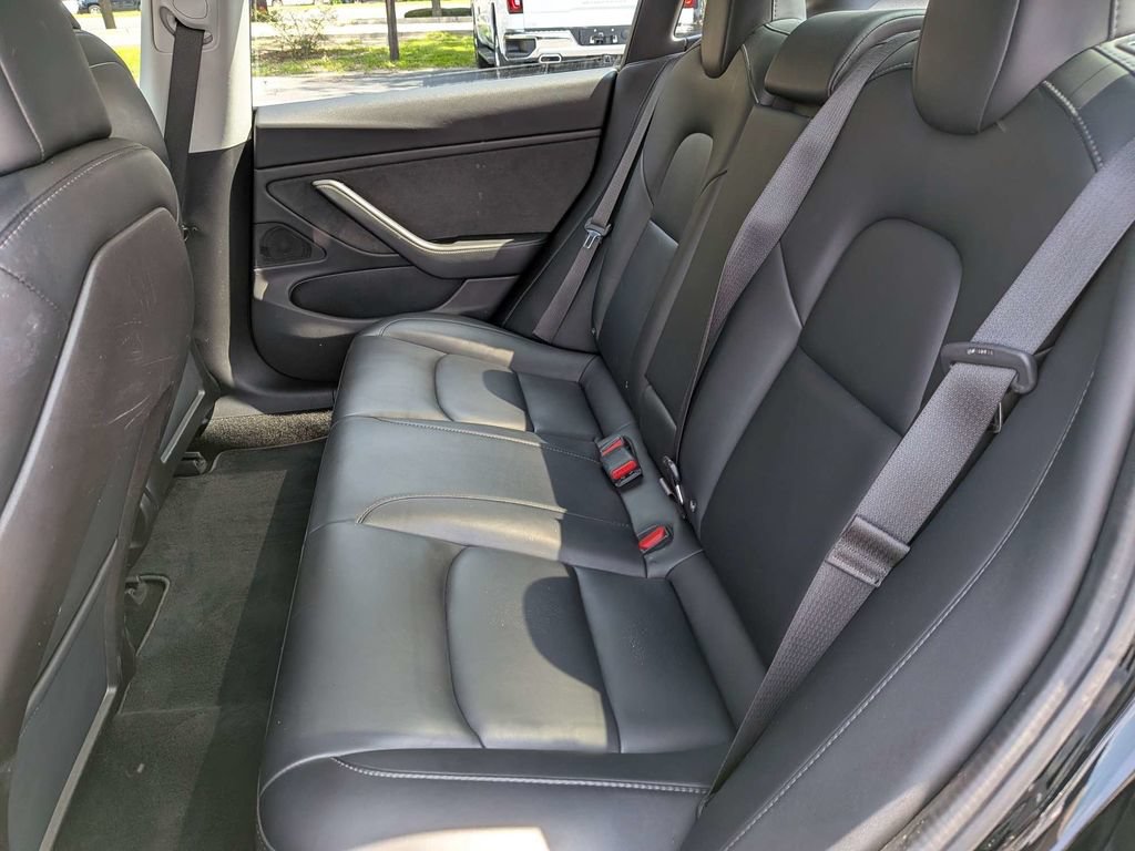 Used 2018 Tesla Model 3 Mid Range RWD image 14