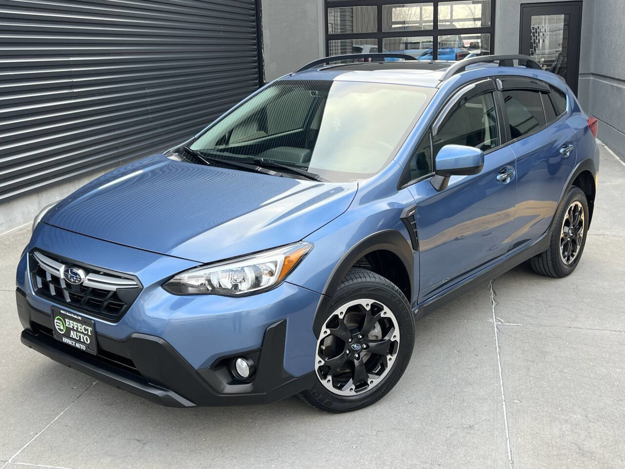Used 2023 Subaru Crosstrek 2.0i Premium image 2
