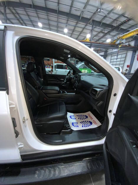 Used 2024 Chevrolet Silverado EV W/T AWD/4WD image 8